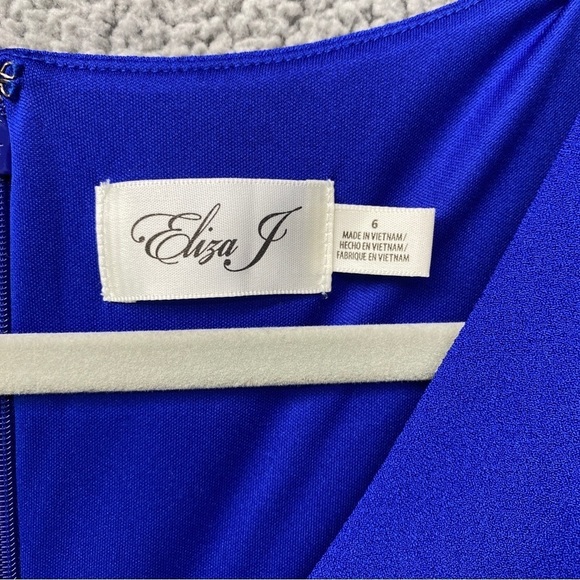 Eliza J Blue Ruffle Bottom Sleeveless V Neck Dress Sz 6 - Picture 7 of 10